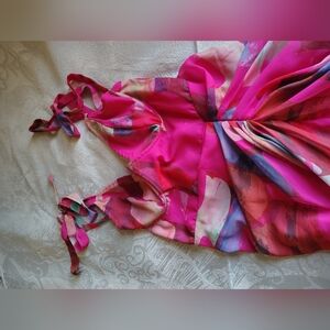 PrettyLittleThing Fuchsia and Multicolor Dress